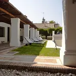 Luxurious Villa In Marbella With Swimming Pool