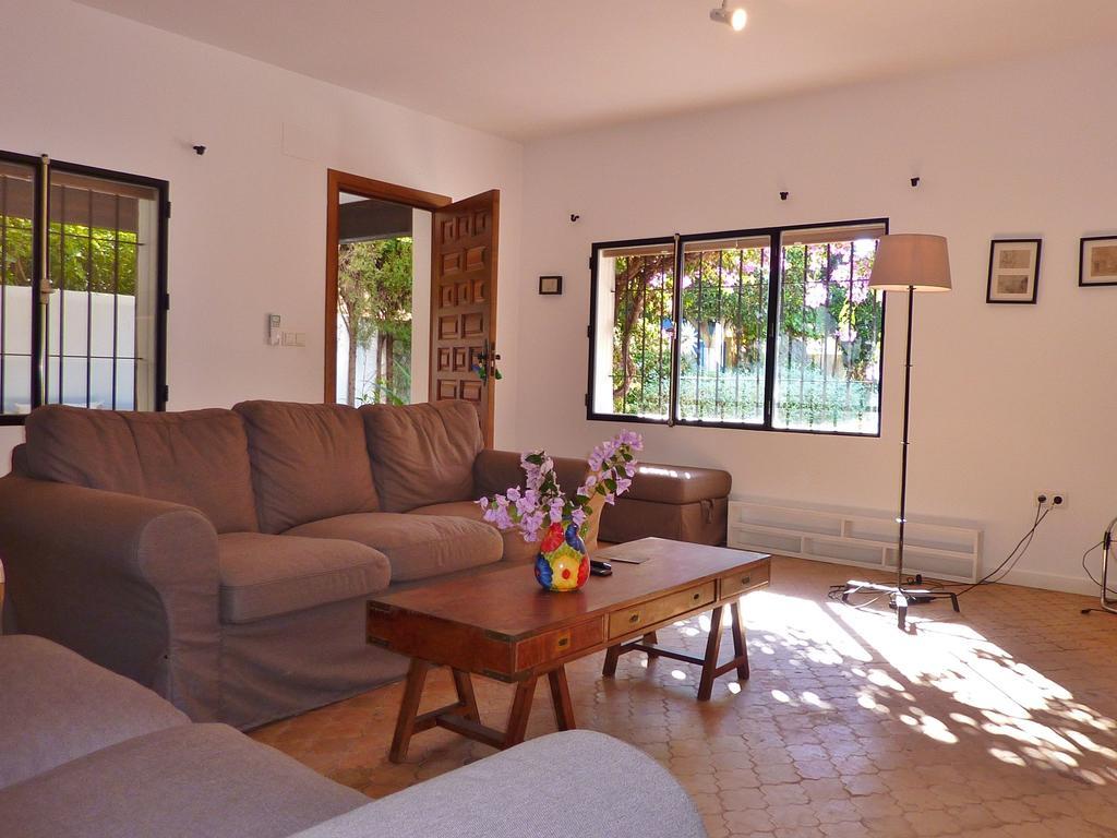 Luxurious In With Swimming Pool Villa