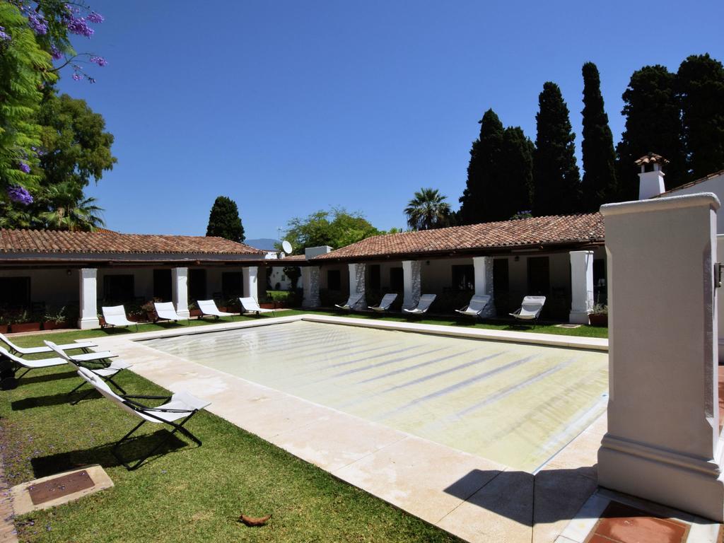 Villa Luxurious In With Swimming Pool *