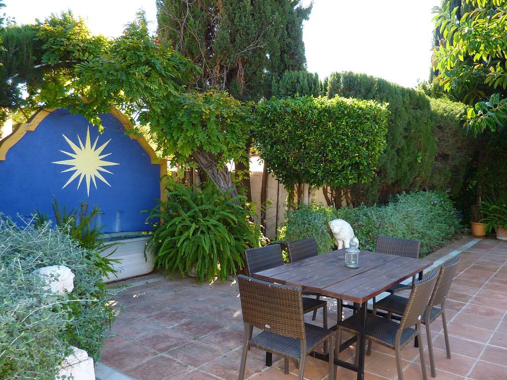 Villa Luxurious In With Swimming Pool